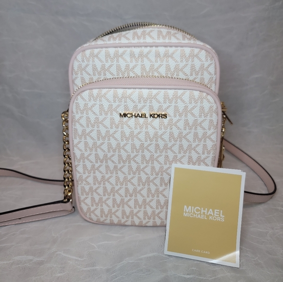 Michael Kors Handbags - Michael Kors White Rose Gold Chain Crossbody Bag